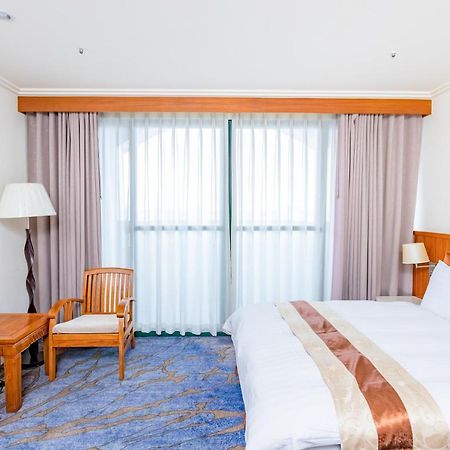Yaling Hotel Magong Eksteriør billede